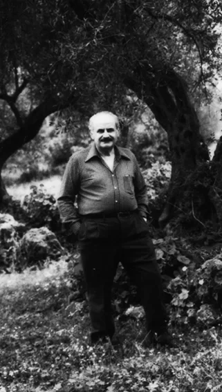 Dr. Kavvadia 창립자 사진